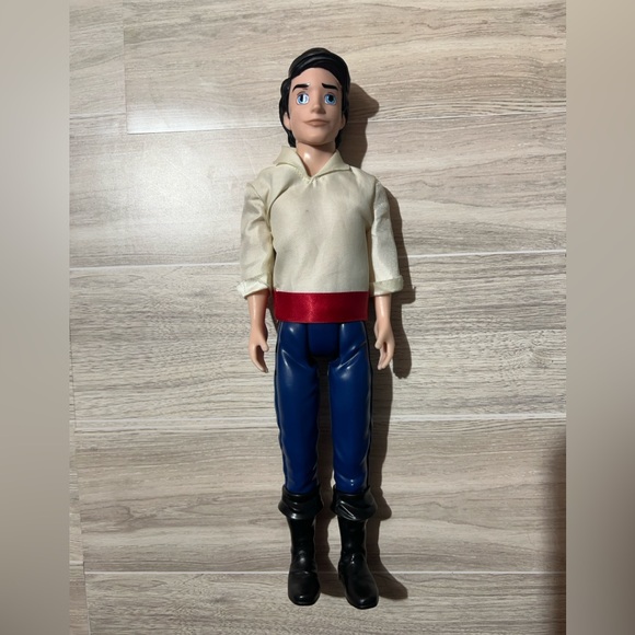 Disney PRINCESS Little Mermaid PRINCE ERIC 11" DOLL for Ariel 2017 Hasbro C310G - Picture 3 of 5